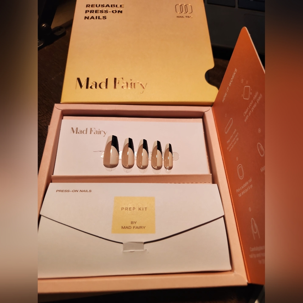 New Mad Fairy Queen’s Gambit Reusable Press On Nails Kit Black White Nude Sexy
